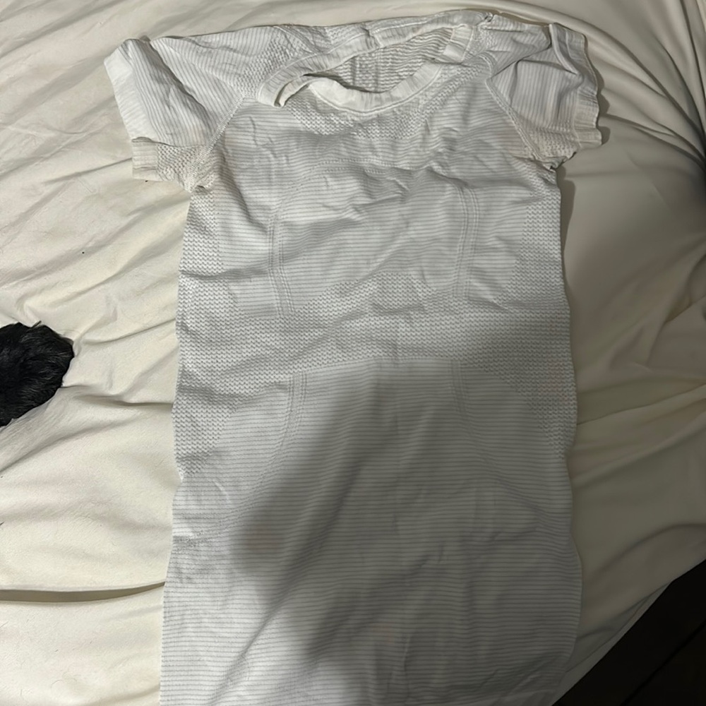 Lululemon Swiftly short sleeve